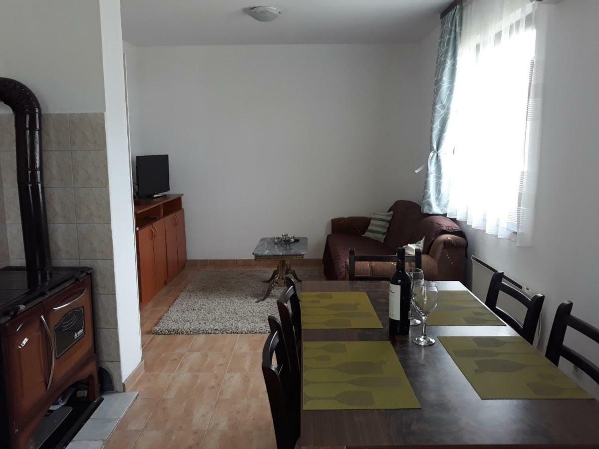 Apartman Dijelovi Bijeljina Buitenkant foto